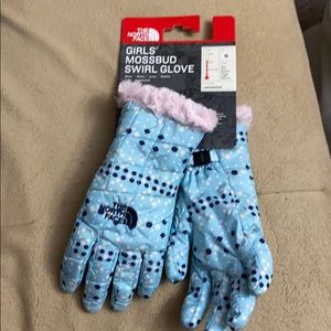 Girls’ Mossbud Swirl Gloves SOLD SOLD